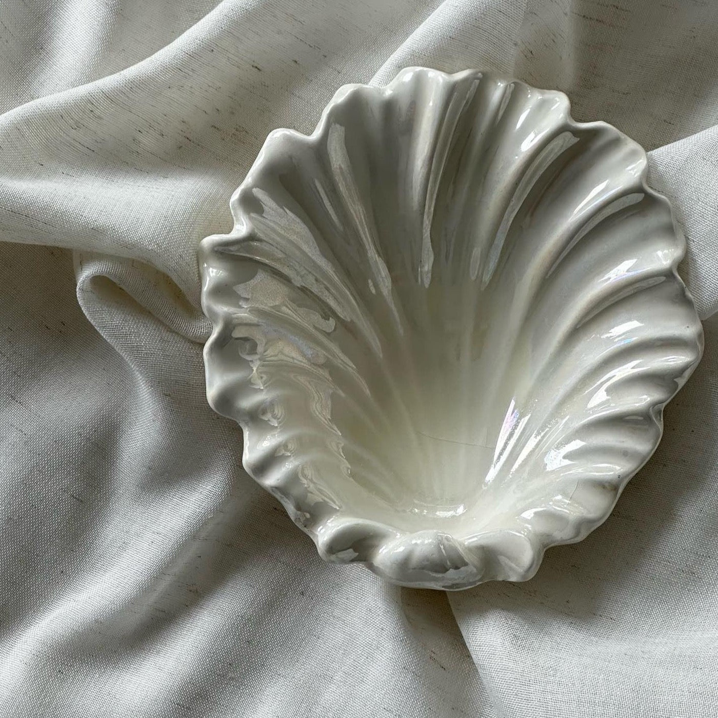 Vintage shell ceramic bowl