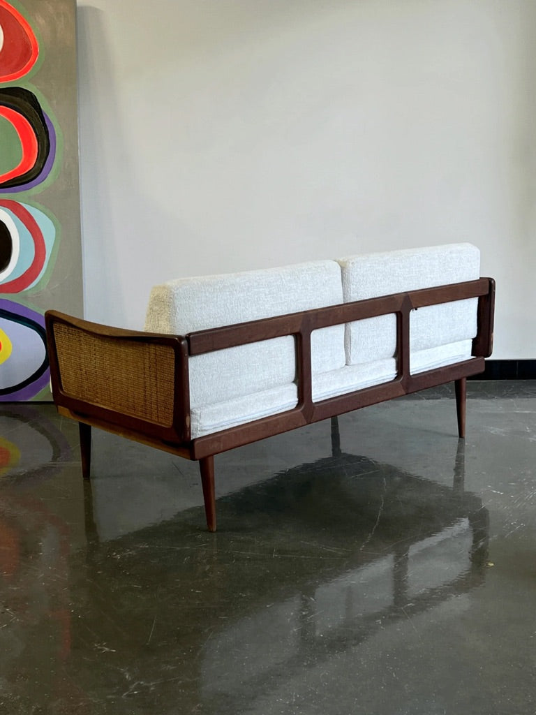 Peter Hvidt & Orla Mølgaard-Nielsen Daybed / Sofa Produced by France & Son, 1960s
