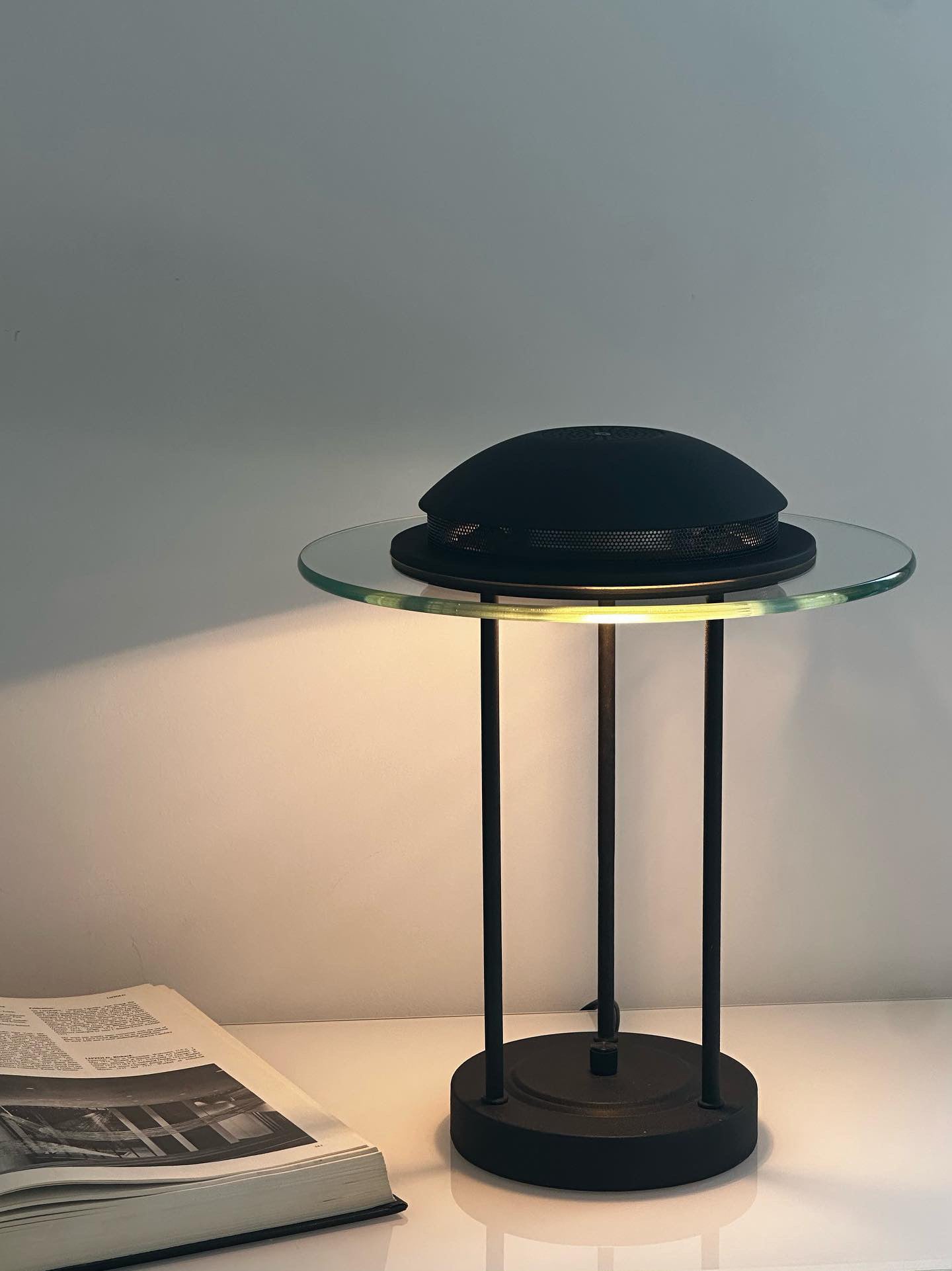 The 1980s black Saturn Desk Lamp in the style of Robert Sonneman