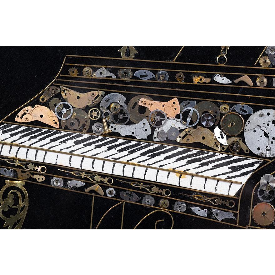 Piano by L. Kersh of London, 1976