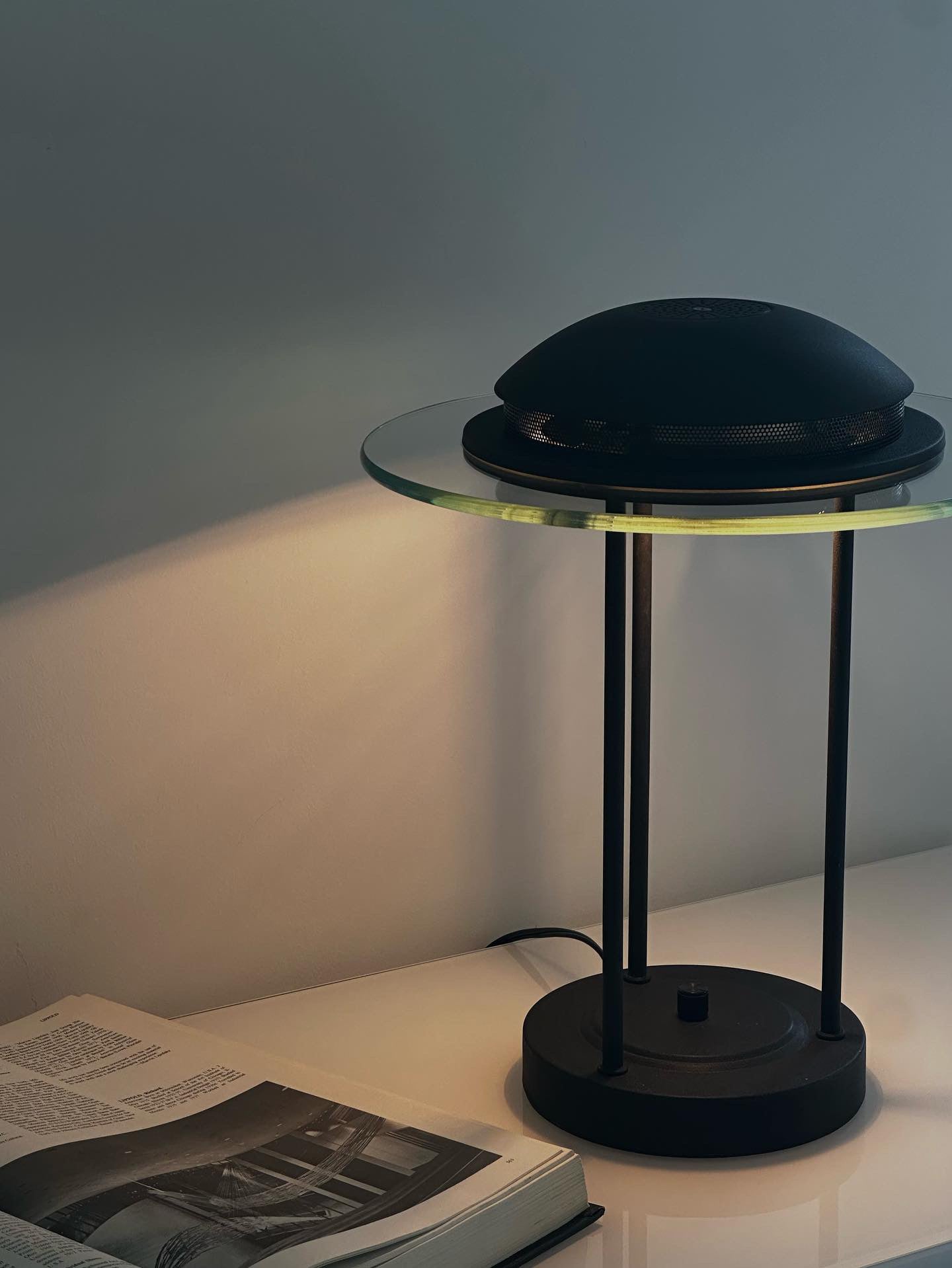 The 1980s black Saturn Desk Lamp in the style of Robert Sonneman