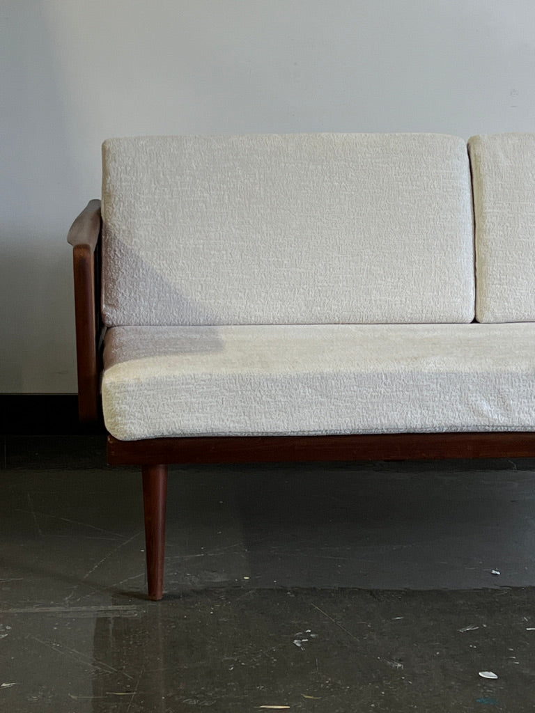Peter Hvidt & Orla Mølgaard-Nielsen Daybed / Sofa Produced by France & Son, 1960s