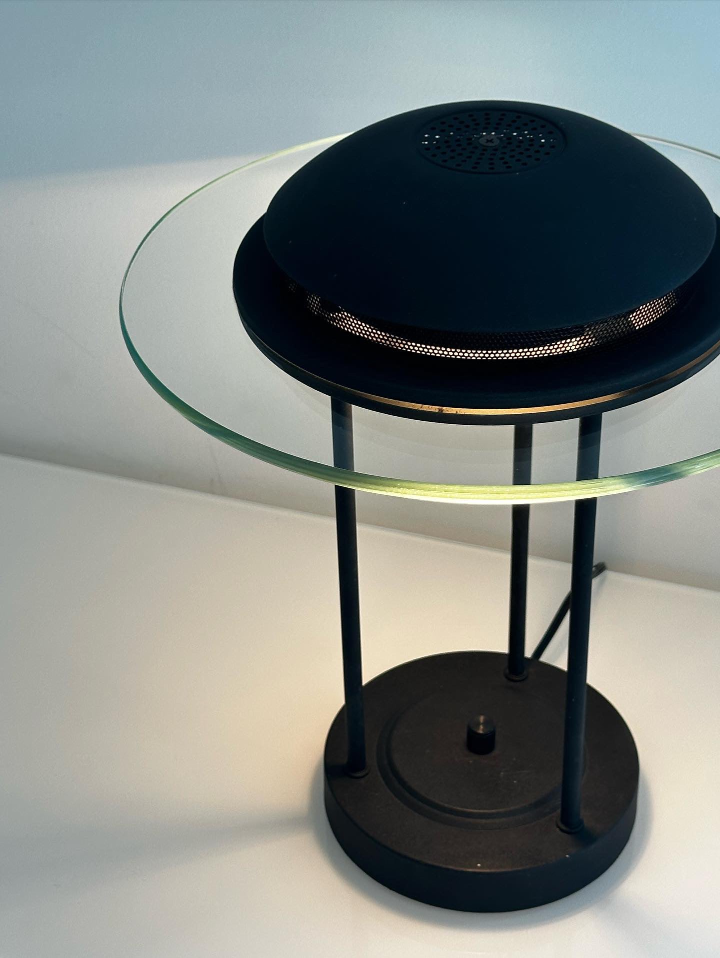 The 1980s black Saturn Desk Lamp in the style of Robert Sonneman
