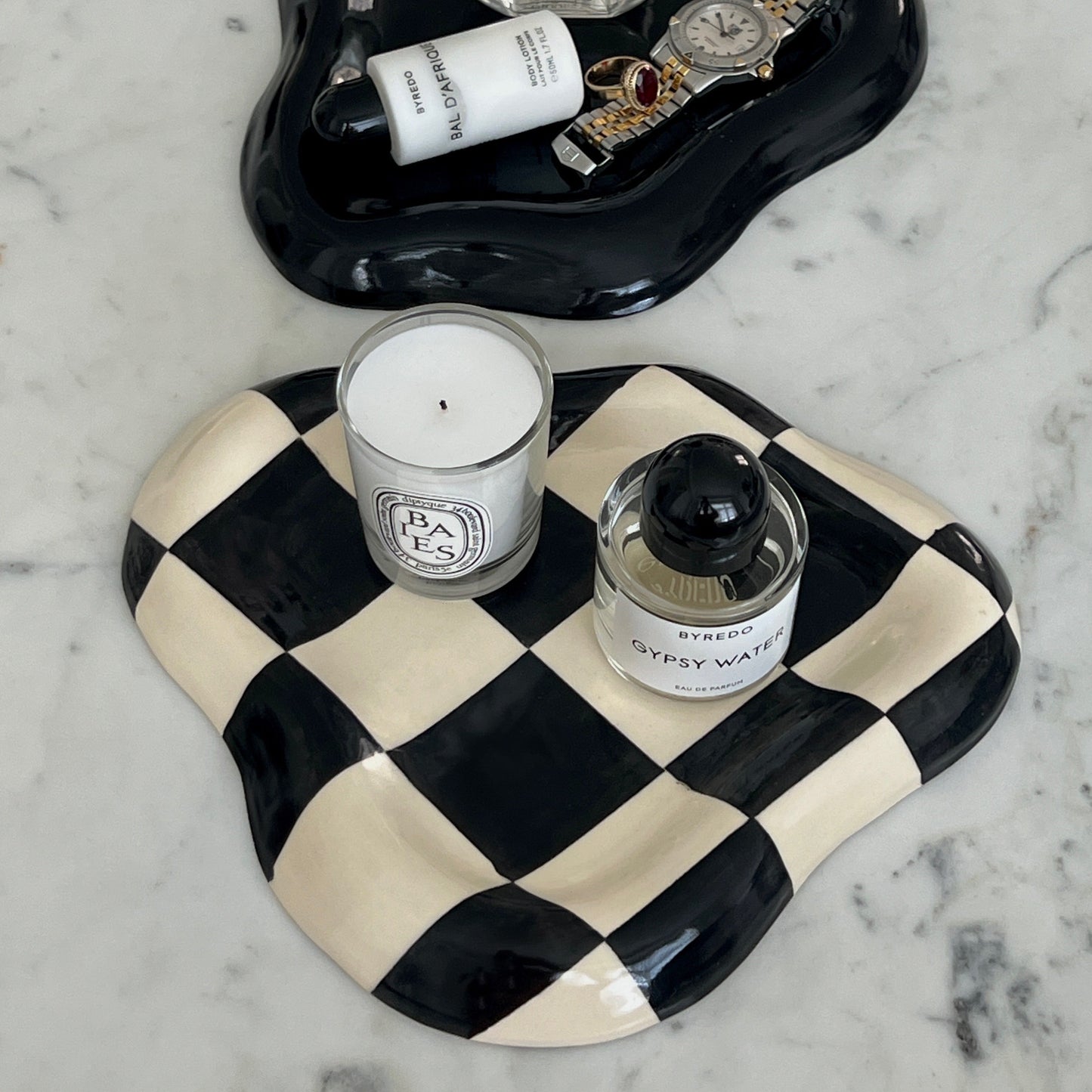 The checkered tray