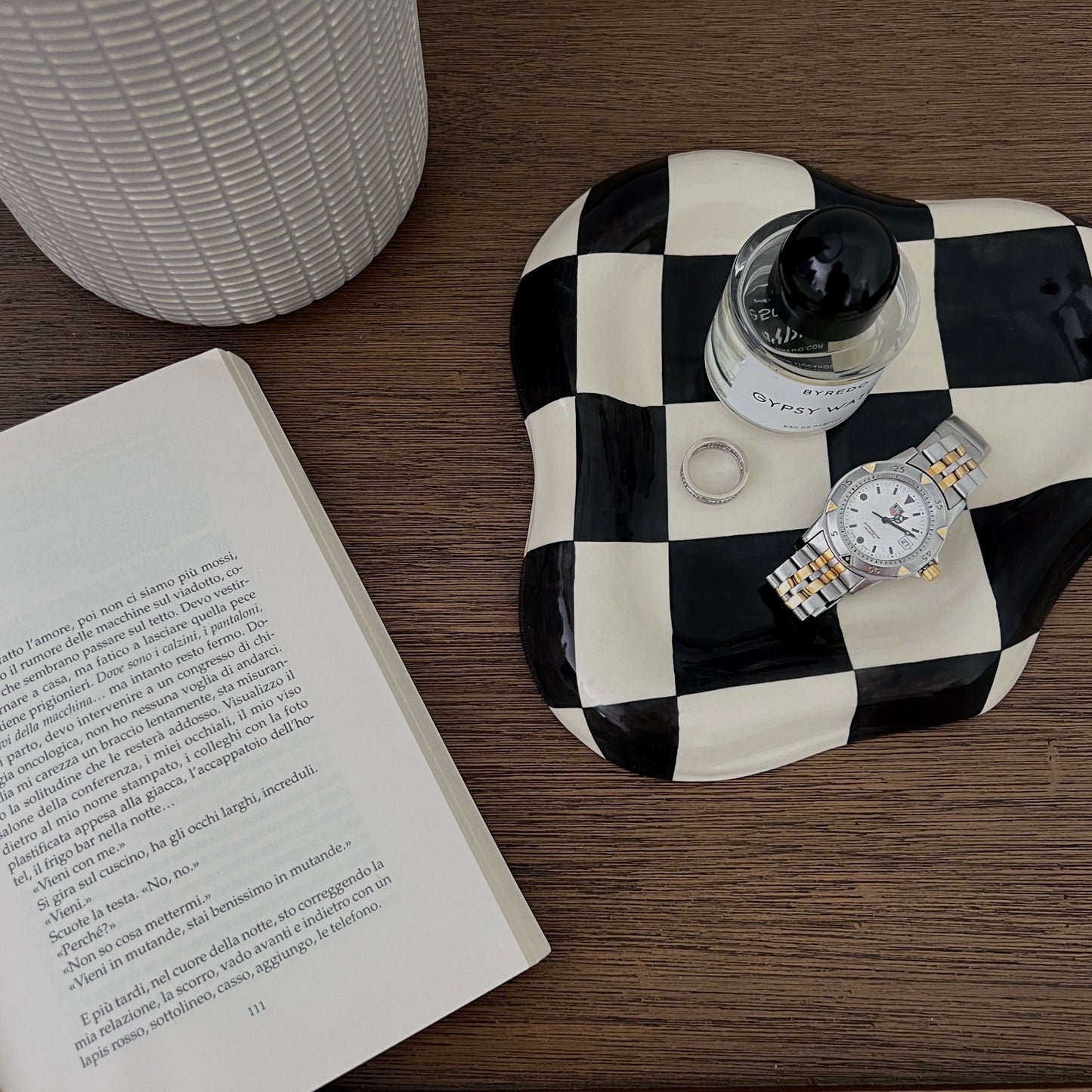The checkered tray