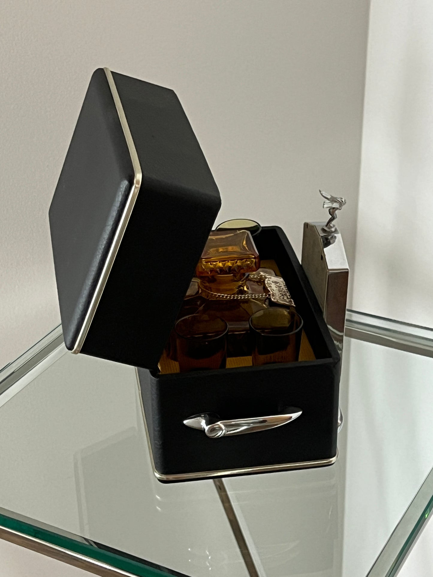 The Rolls-Royce VIP 1000 Decanter set, 1960s