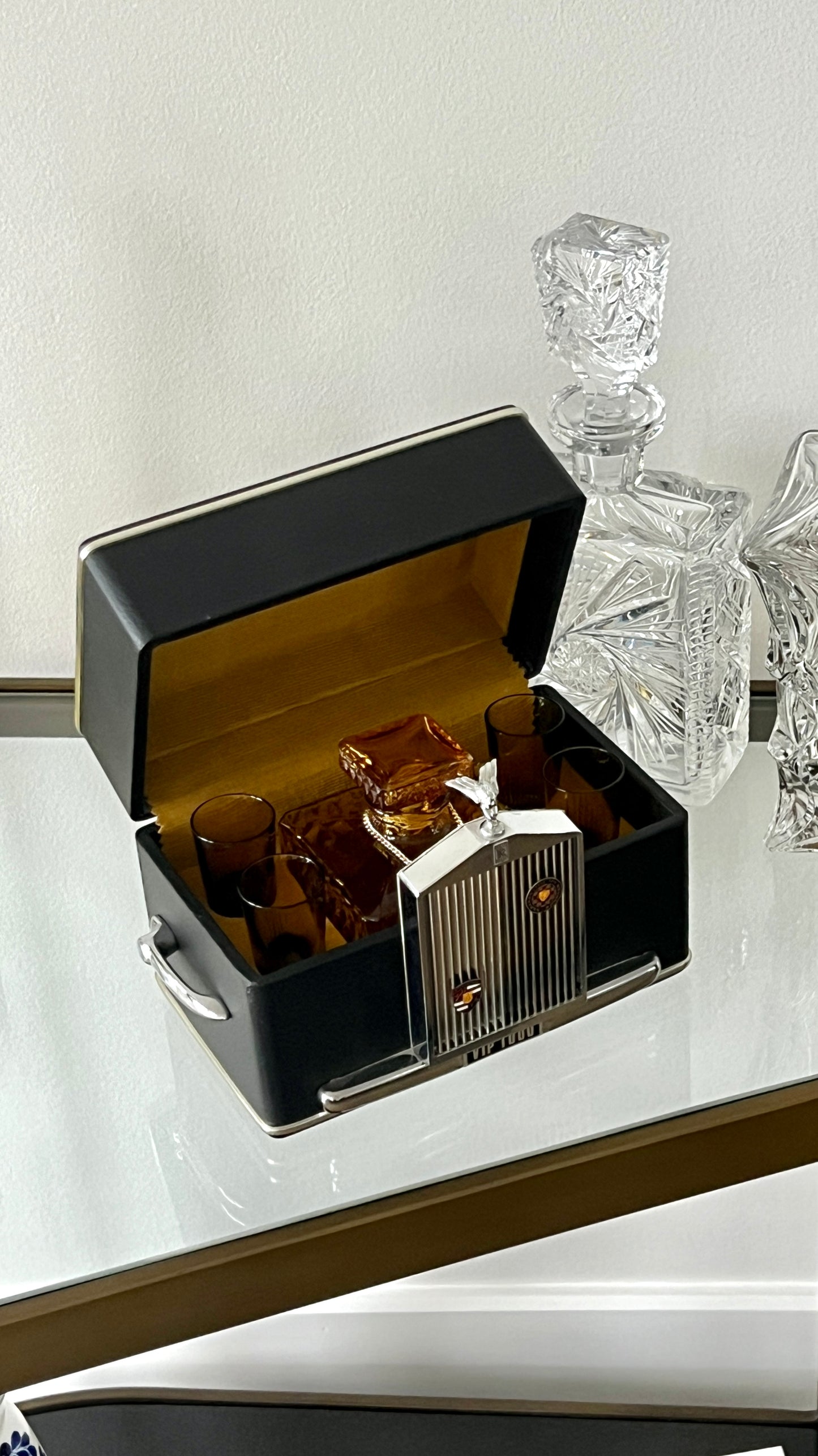 The Rolls-Royce VIP 1000 Decanter set, 1960s