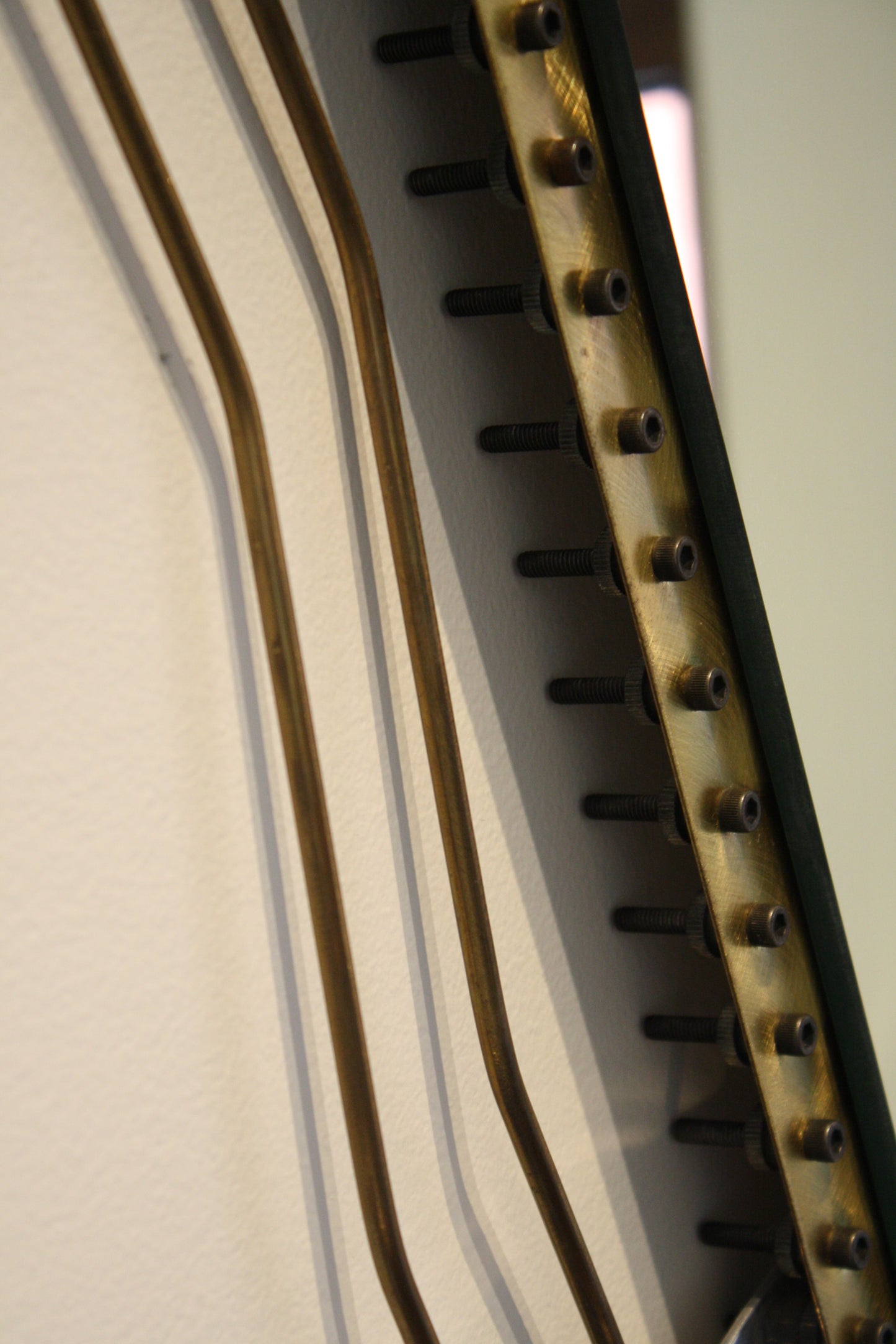 Post-modern geometric mirror