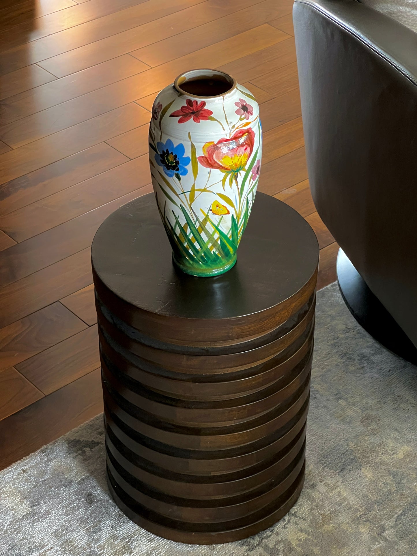 Hand painted Italian vase, 1840 - Parlour