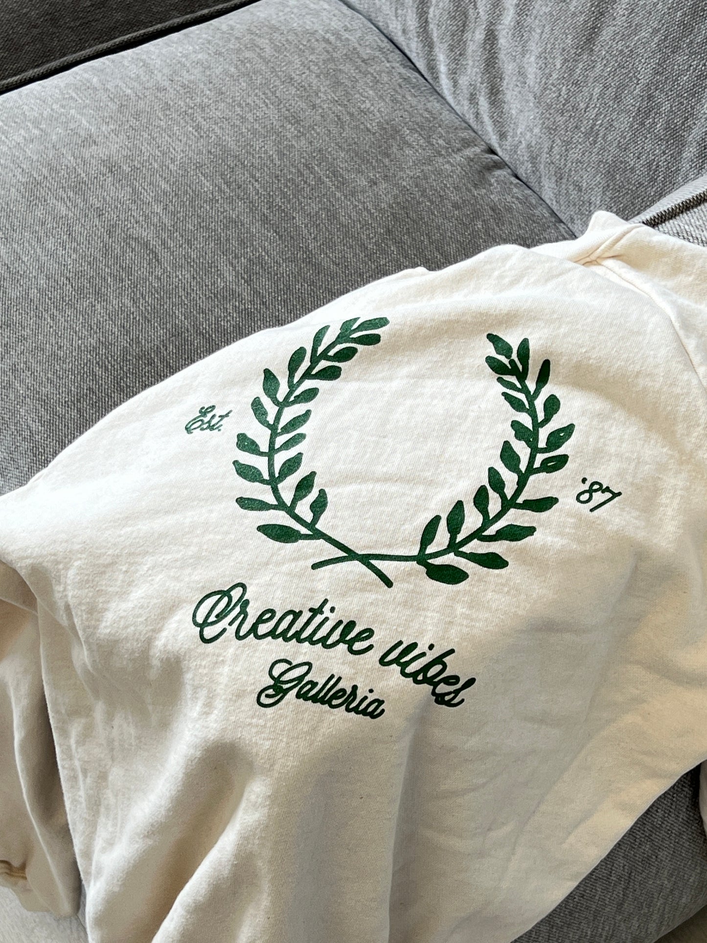 Creative vibes Crewneck