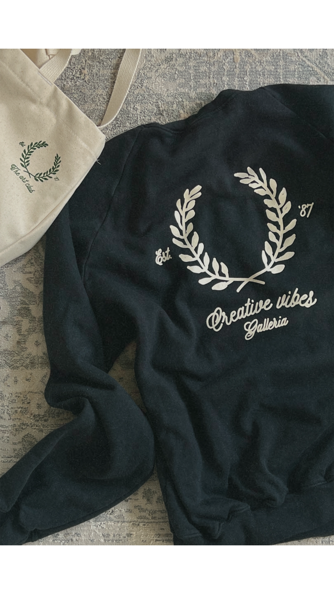 Creative vibes Crewneck