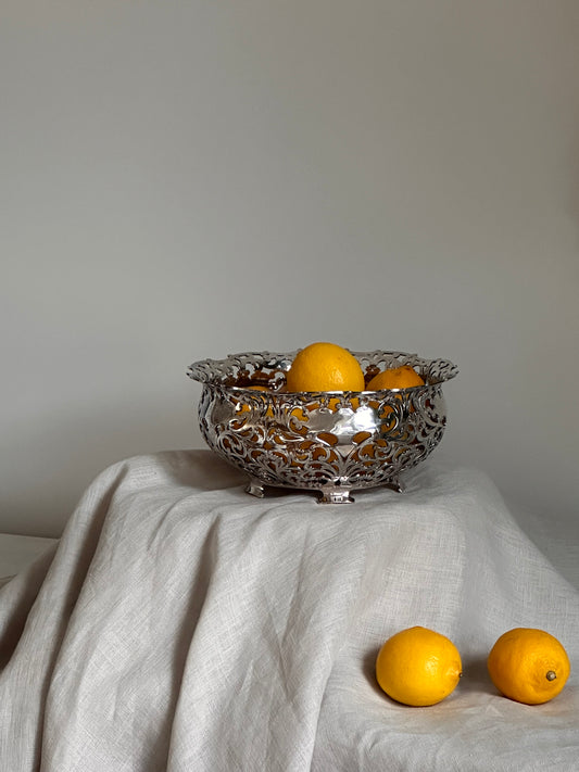 Silver plate centerpiece bowl