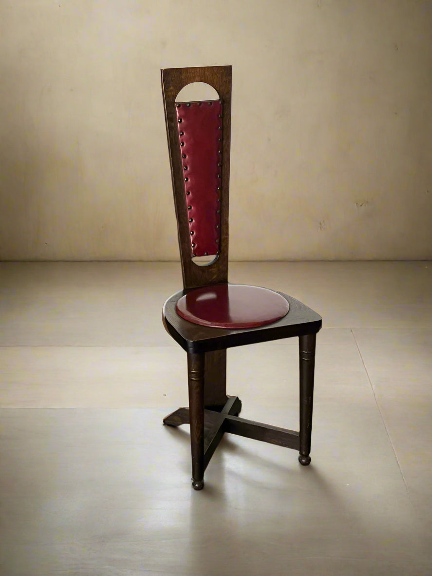 Sculptural oak chair, 20th century