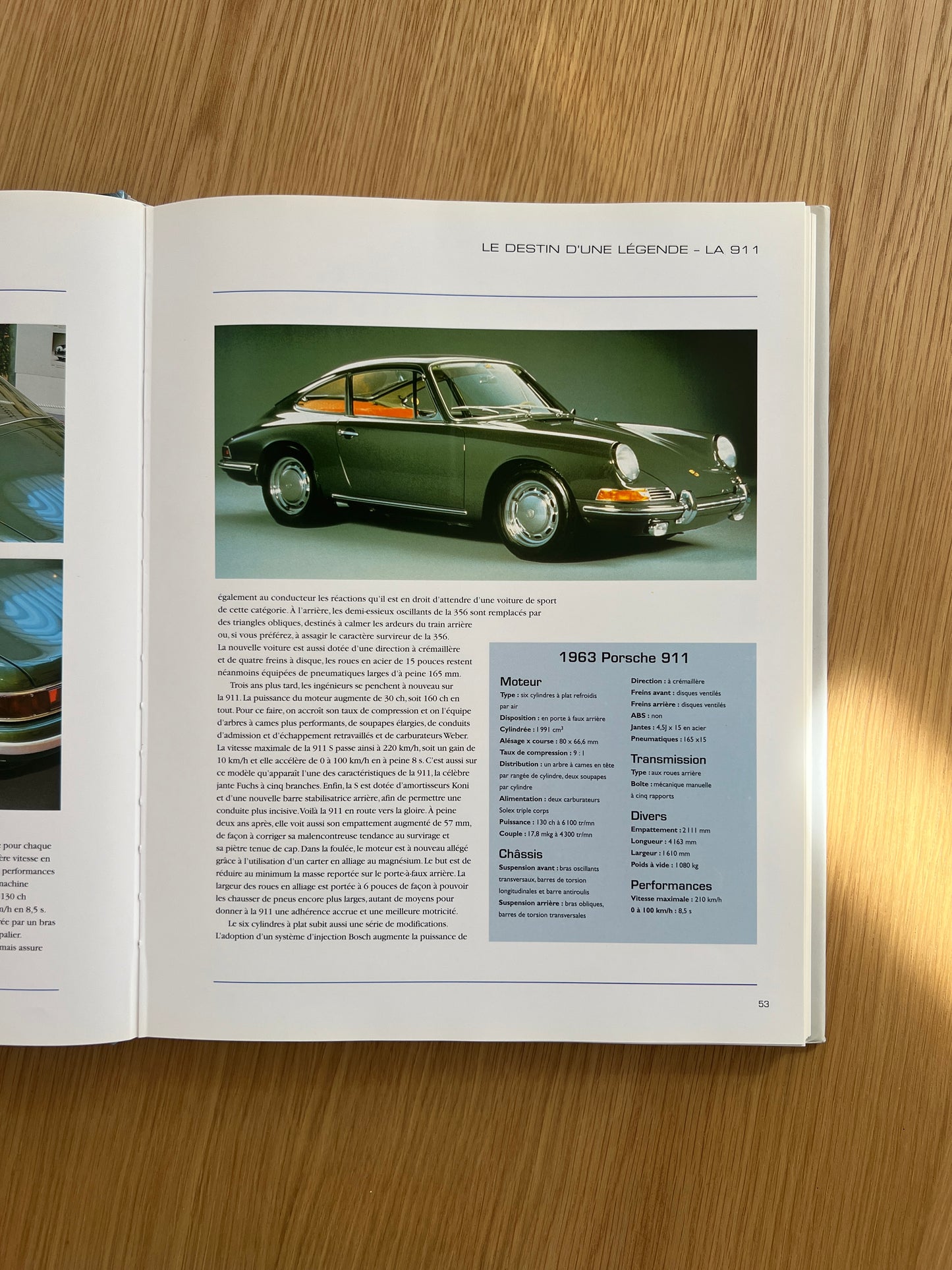 Porsche - Une histoire fabuleuse By Stuart Gallagher and Helen Smith