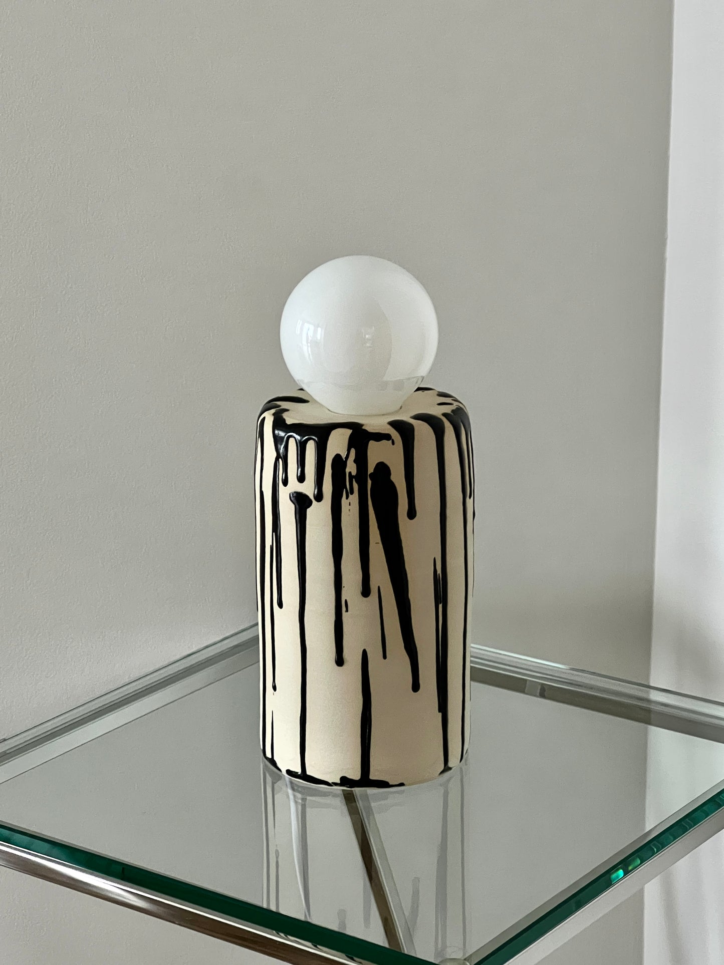 Galleria x Monokiini table lamp