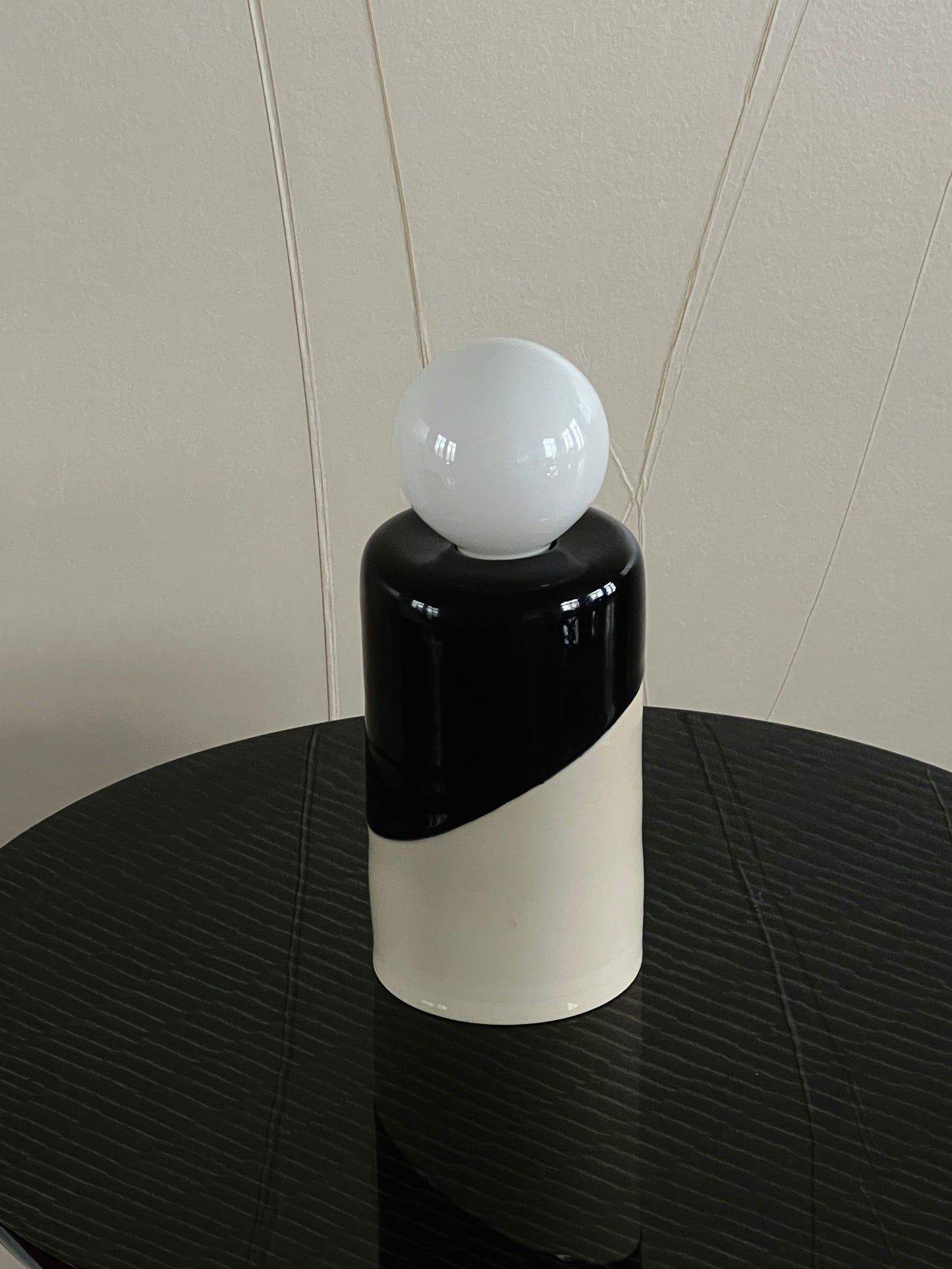 Galleria x Monokiini table lamp