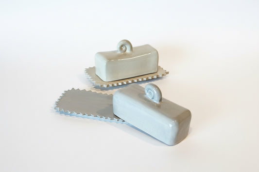Spiral butter dish