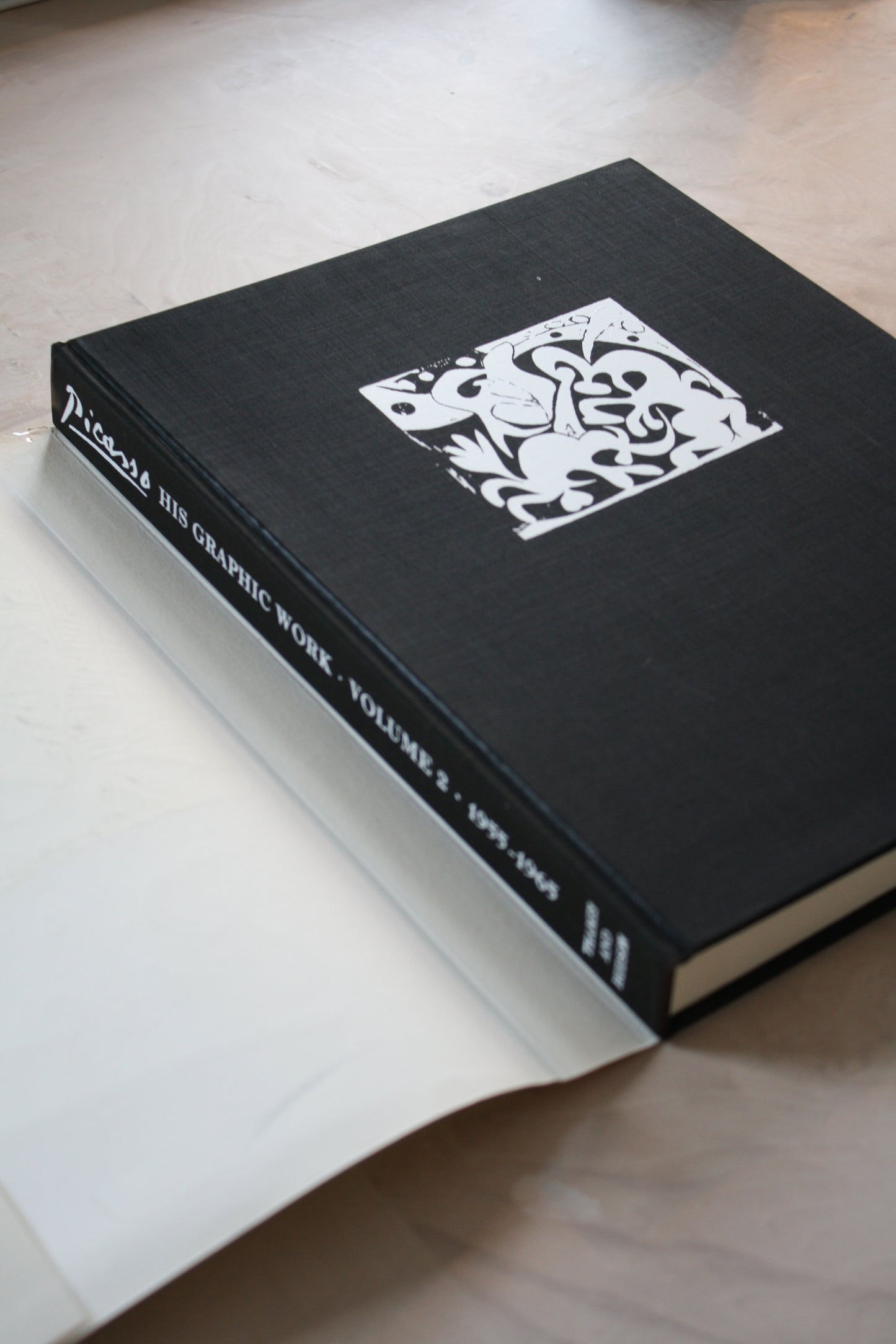 Picasso - His Graphic Work Volume 2 1955-1965 by art critic Kurt Leonhard. First edition, 1967